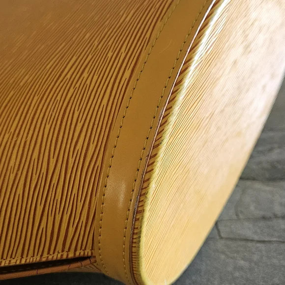 Louis Vuitton Saint-Jacques GM Yellow Epi Leather Tote Bag Vintage- Rare - Picture 11 of 16